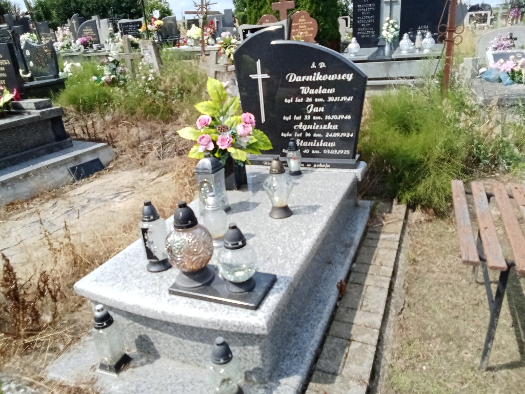 Grób Stanisław Darnikowski