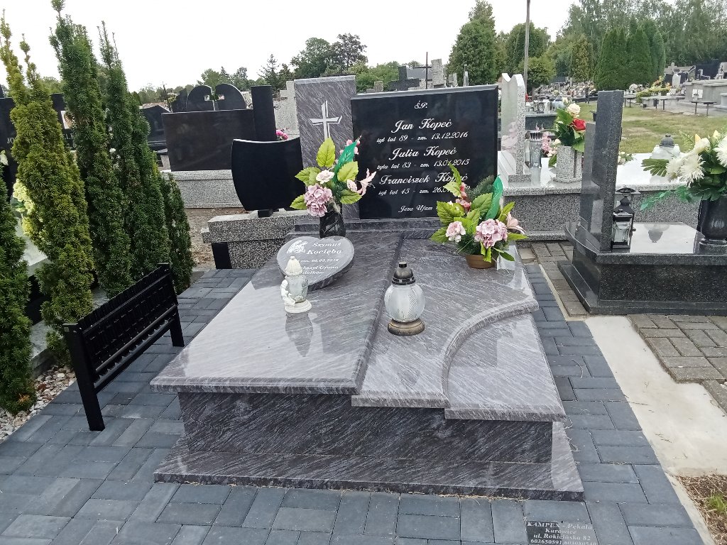 Grób Julia Kopeć