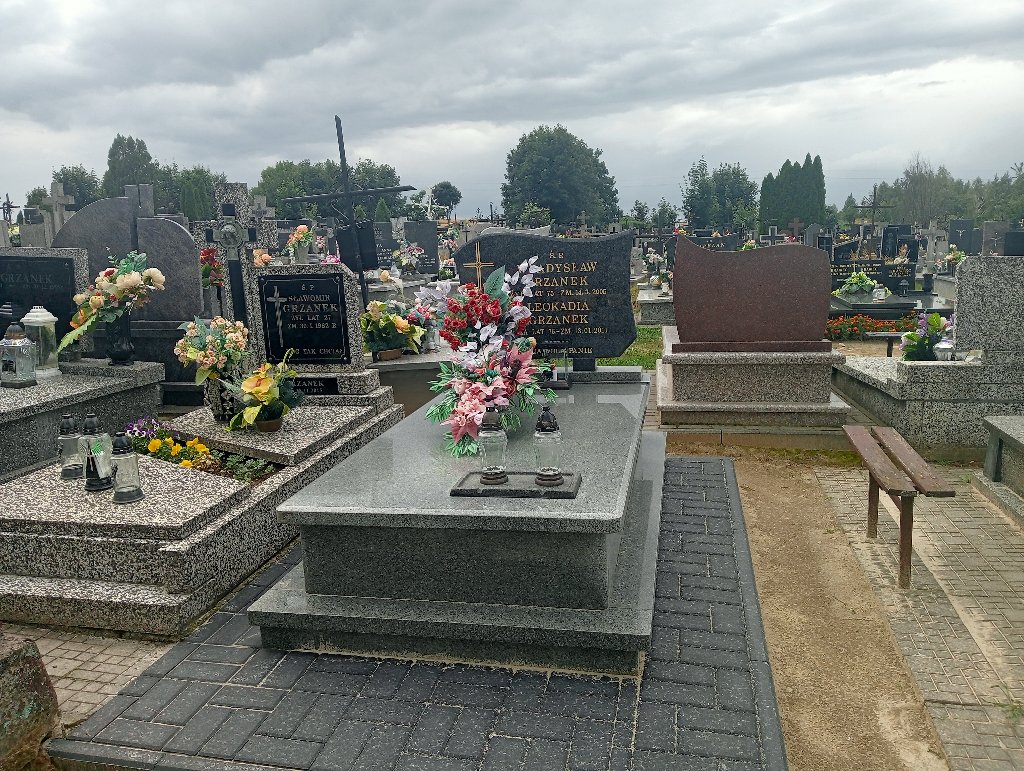 Grób Leokadia Grzanek